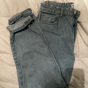 ZARA MOM JEANS